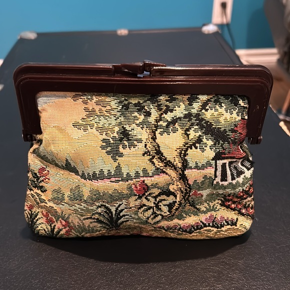 Vintage Tapestry kiss lock Pouch/case - Picture 2 of 14